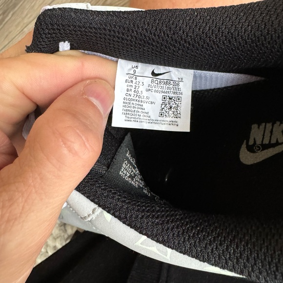 Custom Nike AF1 Louis Vuitton Shoes - Picture 6 of 6